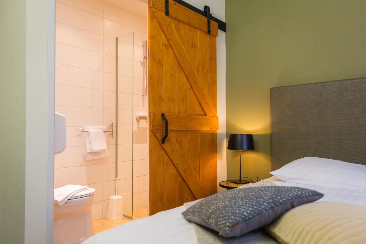 Bed & Breakfast Van Marion Oostvoorne Exterior photo